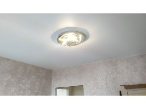 Монтаж потолка в спальне 11 м2 с использованием пленки VIPCEILING серии MONLANGE M9001 (2.60)