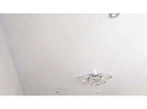 Монтаж потолка в гостиной 16 м2 с использованием пленки VIPCEILING серии MONLANGE M9001 (3.25)