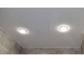 Монтаж потолка в ванной 3 м2 с использованием пленки VIPCEILING серии MONLANGE L9001 (2.15)