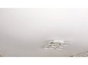 Монтаж потолка в гостиной 17 м2 с использованием пленки VIPCEILING серии MONLANGE M9001 (3.50)