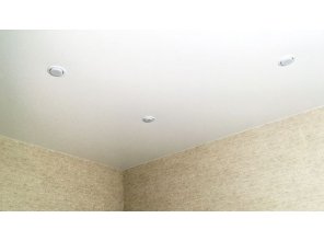 Монтаж потолка в прихожей 9 м2 с использованием пленки VIPCEILING серии MONLANGE M9001 (3.25)