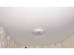 Монтаж потолка в спальне 10 м2 с использованием пленки VIPCEILING серии MONLANGE M9001 (2.60)
