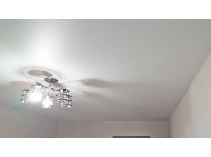 Монтаж потолка для зала 17 м2 с использованием пленки VIPCEILING серии MONLANGE M9001 (3.25)