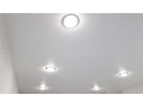 Монтаж потолка на кухне 6 м2 с использованием пленки VIPCEILING серии MONLANGE M9001 (2.60)