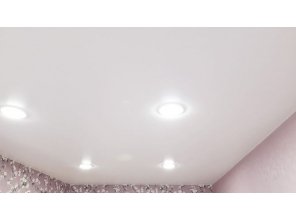 Монтаж потолка в спальне 14 м2 с использованием пленки VIPCEILING серии MONLANGE S9020 (2.60)