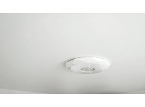 Монтаж потолка в гостиной 17 м2 с использованием пленки VIPCEILING серии MONLANGE M9001 (3.80)