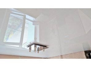 Монтаж потолка на кухне 6 м2 с использованием пленки VIPCEILING серии MONLANGE L9001 (2.60)