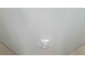 Монтаж потолка в гостиной 17 м2 с использованием пленки VIPCEILING серии MONLANGE S9020 (3.25)
