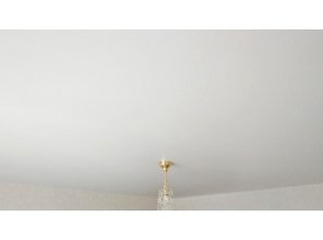 Монтаж потолка в спальне 13 м2 с использованием пленки VIPCEILING серии MONLANGE S9020 (3.25)