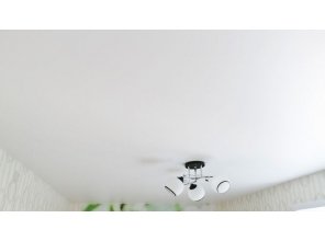 Монтаж потолка в спальне 11 м2 с использованием пленки VIPCEILING серии MONLANGE S9020 (2.60)