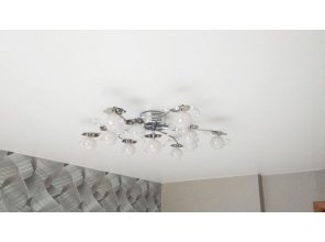 Монтаж потолка в спальне 11 м2 с использованием пленки VIPCEILING серии MONLANGE S9020 (3.25)