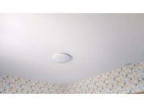 Монтаж потолка в спальне 8 м2 с использованием пленки VIPCEILING серии MONLANGE M9001 (2.60)