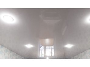 Монтаж потолка в спальне 14 м2 с использованием пленки VIPCEILING серии MONLANGE L9001 (2.60)