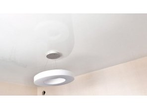 Монтаж потолка на кухне 8 м2 с использованием пленки VIPCEILING серии MONLANGE L9001 (3.25)