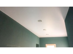 Монтаж потолка в коридоре 13 м2 с использованием пленки VIPCEILING серии MONLANGE S9020 (3.25)