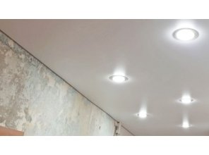 Монтаж потолка в коридоре 6 м2 с использованием пленки VIPCEILING серии MONLANGE M9001 (2.15)