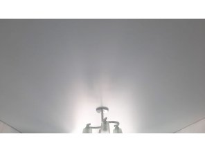 Монтаж потолка на кухне 11 м2 с использованием пленки VIPCEILING серии MONLANGE M9001 (3.25)