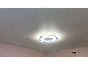 Монтаж потолка в спальне 8 м2 с использованием пленки VIPCEILING серии MONLANGE S9020 (3.25)