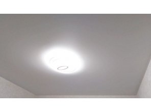 Монтаж потолка на кухне 8 м2 с использованием пленки VIPCEILING серии MONLANGE S9020 (2.60)