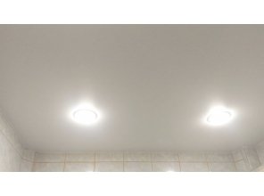 Монтаж потолка в ванной 3 м2 с использованием пленки VIPCEILING серии MONLANGE M9001 (2.15)
