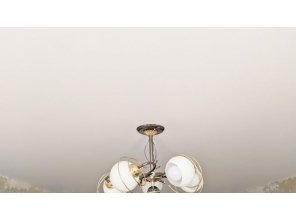 Монтаж потолка в гостиной 17 м2 с использованием пленки VIPCEILING серии MONLANGE M9001 (3.25)