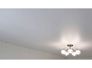 Монтаж потолка в спальне 20 м2 с использованием пленки VIPCEILING серии MONLANGE S9020 (3.25)