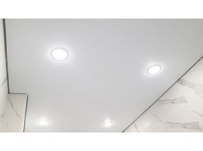 Монтаж потолка в ванной 4 м2 с использованием пленки VIPCEILING серии MONLANGE M9001 (2.15)