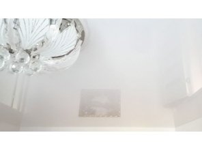 Монтаж потолка для зала 17 м2 с использованием пленки VIPCEILING серии MONLANGE L9001 (3.25)