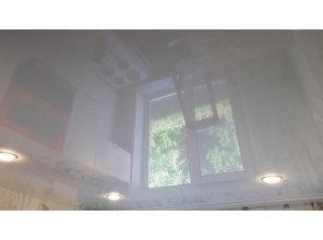 Монтаж потолка в квартире 9 м2 с использованием пленки VIPCEILING серии MONLANGE L9001 (2.60)