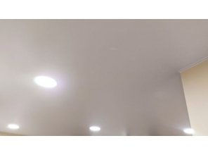 Монтаж потолка в коридоре 7 м2 с использованием пленки VIPCEILING серии MONLANGE M9001 (2.60)