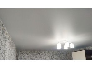 Монтаж потолка в гостиной 17 м2 с использованием пленки VIPCEILING серии MONLANGE M9001 (3.50)