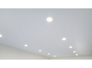 Монтаж потолка для зала 18 м2 с использованием пленки VIPCEILING серии MONLANGE M9001 (3.25)