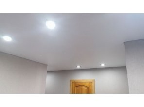 Монтаж потолка в коридоре 11 м2 с использованием пленки VIPCEILING серии MONLANGE M9001 (4.35)
