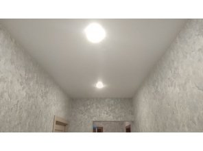 Монтаж потолка в коридоре 5 м2 с использованием пленки VIPCEILING серии MONLANGE M9001 (2.15)
