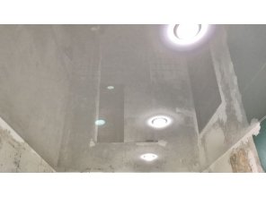 Монтаж потолка в коридоре 5 м2 с использованием пленки VIPCEILING серии MONLANGE L9001 (2.15)