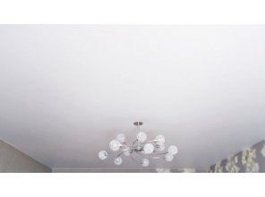 Монтаж потолка для зала 17 м2 с использованием пленки VIPCEILING серии MONLANGE M9001 (3.50)