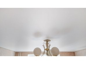 Монтаж потолка в спальне 11 м2 с использованием пленки VIPCEILING серии MONLANGE S9020 (3.25)