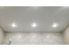Монтаж потолка в ванной 4 м2 с использованием пленки VIPCEILING серии MONLANGE M9001 (2.15)