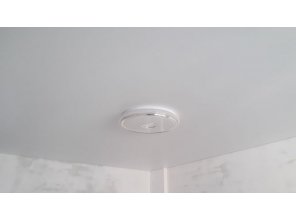 Монтаж потолка для зала 17 м2 с использованием пленки VIPCEILING серии MONLANGE M9001 (3.50)