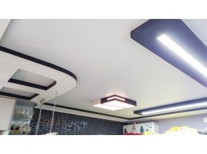 Монтаж потолка в гостиной 9 м2 с использованием пленки VIPCEILING серии MONLANGE M9001 (3.25)