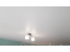 Монтаж потолка для зала 17 м2 с использованием пленки VIPCEILING серии MONLANGE M9001 (3.25)