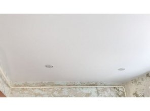 Монтаж потолка на кухне 6 м2 с использованием пленки VIPCEILING серии MONLANGE M9001 (2.15)