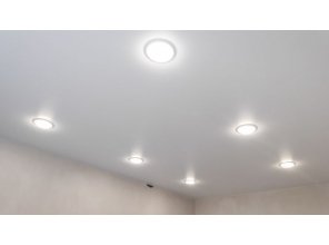 Монтаж потолка на кухне 8 м2 с использованием пленки VIPCEILING серии MONLANGE M9001 (2.15)