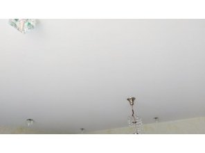 Монтаж потолка для зала 17 м2 с использованием пленки VIPCEILING серии MONLANGE M9001 (4.00)