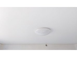 Монтаж потолка в спальне 11 м2 с использованием пленки VIPCEILING серии MONLANGE M9001 (3.25)