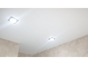 Монтаж потолка в прихожей 5 м2 с использованием пленки VIPCEILING серии MONLANGE M9001 (2.15)