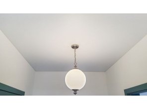 Монтаж потолка в коридоре 6 м2 с использованием пленки VIPCEILING серии MONLANGE M9001 (2.15)