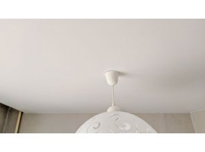 Монтаж потолка на кухне 6 м2 с использованием пленки VIPCEILING серии MONLANGE M9001 (2.60)