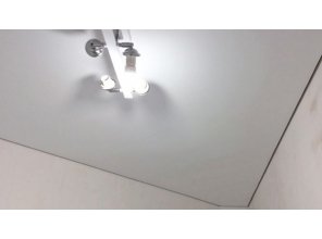 Монтаж потолка в прихожей 5 м2 с использованием пленки VIPCEILING серии MONLANGE M9001 (3.25)