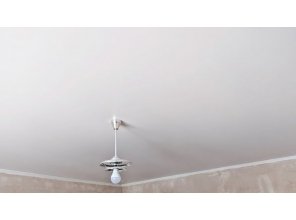 Монтаж потолка для зала 19 м2 с использованием пленки VIPCEILING серии MONLANGE M9001 (4.35)